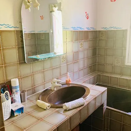 Chez L'habitant. *